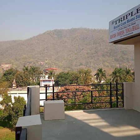 Triple1 Hostel & Homestay Rishikesh Bagian luar foto