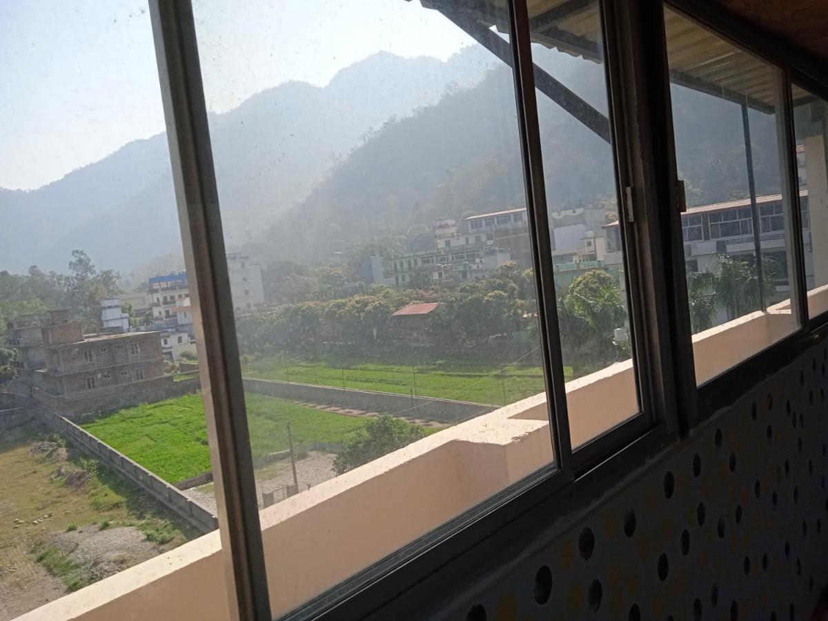 Triple1 Hostel & Homestay Rishikesh Bagian luar foto