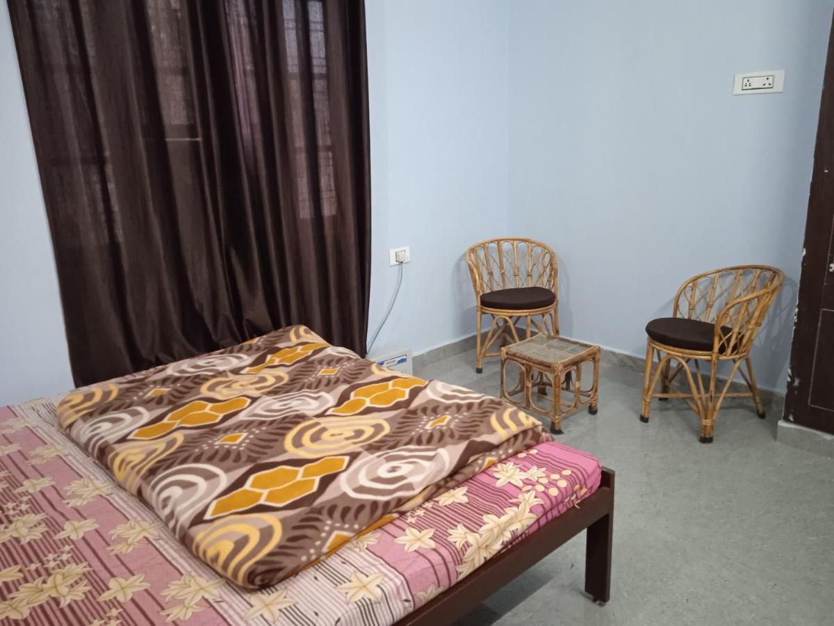 Triple1 Hostel & Homestay Rishikesh Bagian luar foto