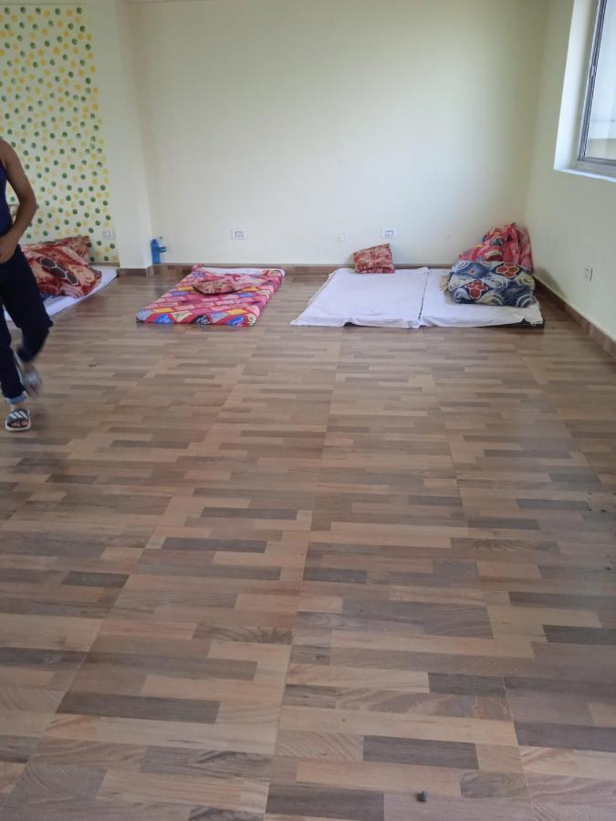 Triple1 Hostel & Homestay Rishikesh Bagian luar foto