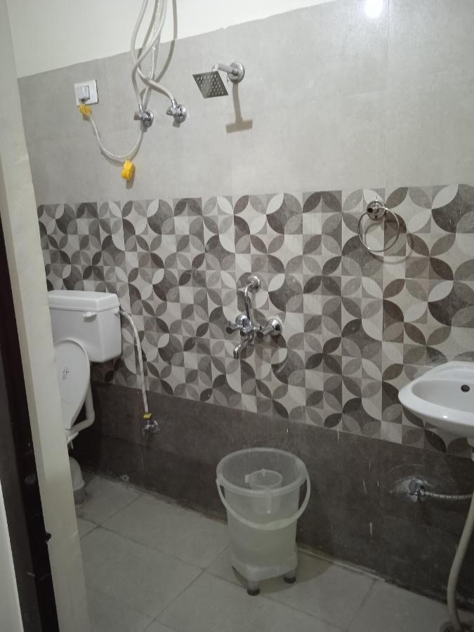 Triple1 Hostel & Homestay Rishikesh Bagian luar foto