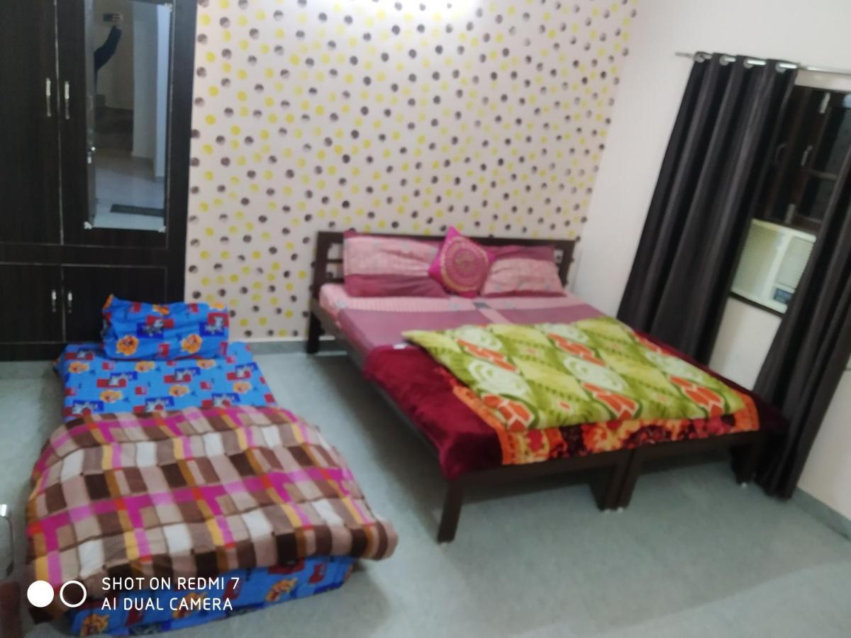 Triple1 Hostel & Homestay Rishikesh Bagian luar foto