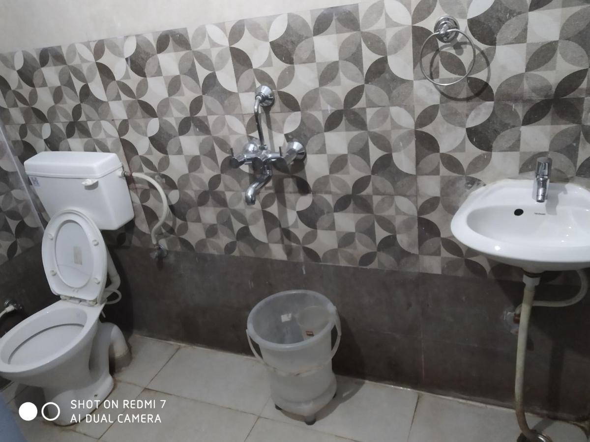 Triple1 Hostel & Homestay Rishikesh Bagian luar foto
