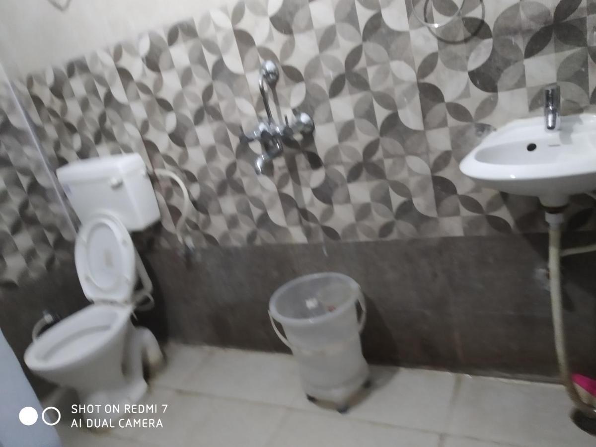 Triple1 Hostel & Homestay Rishikesh Bagian luar foto